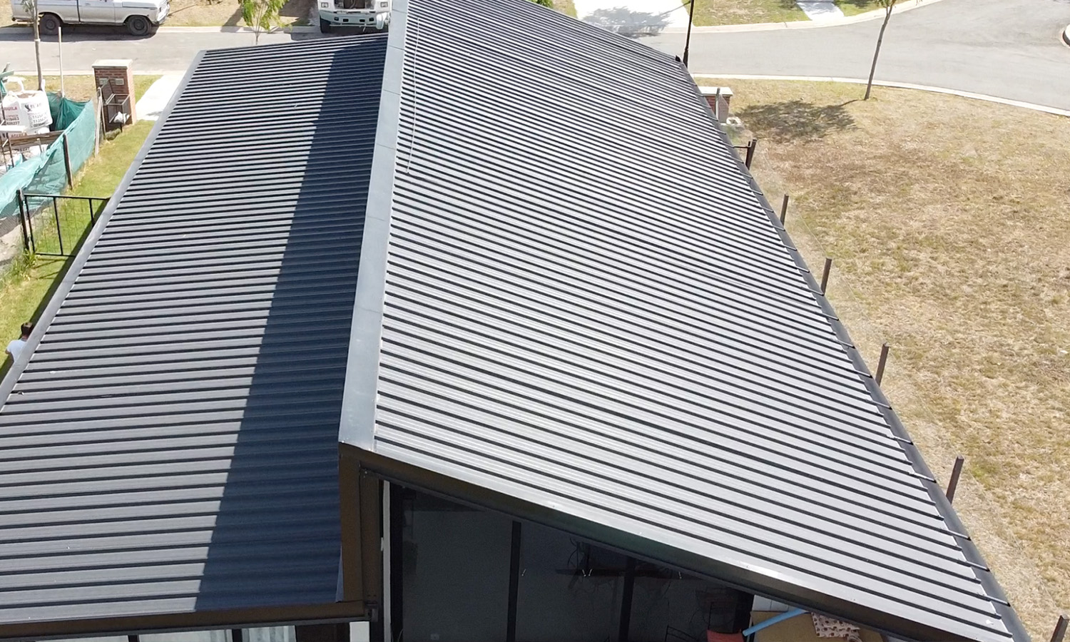 Cubierta metálica para nave